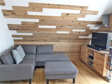 Wohnzimmer mit Altholz